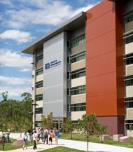 南昆士兰大学